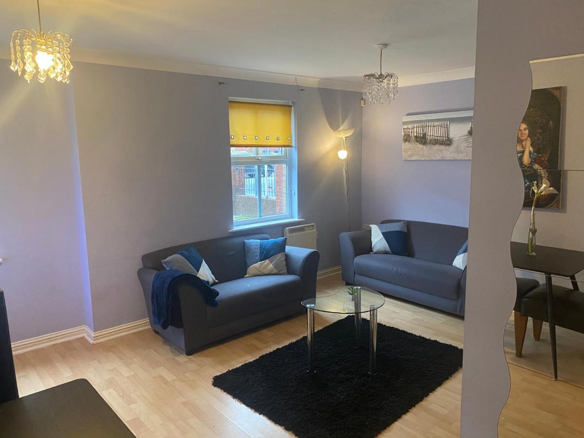 Bambz Apartment 3 マンチェスター エクステリア 写真