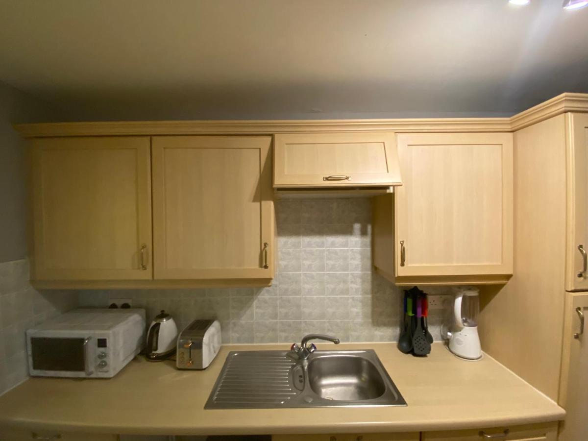 Bambz Apartment 3 マンチェスター エクステリア 写真