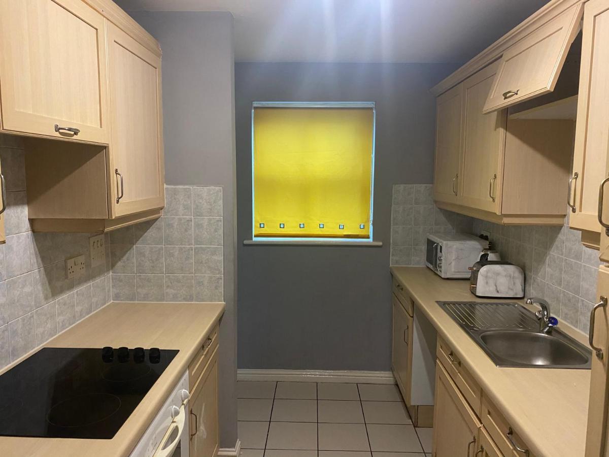 Bambz Apartment 3 マンチェスター エクステリア 写真