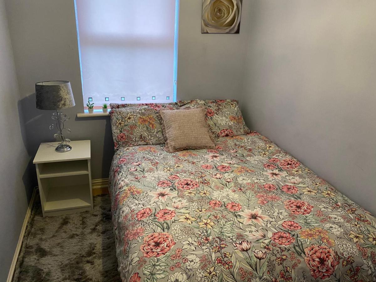 Bambz Apartment 3 マンチェスター エクステリア 写真